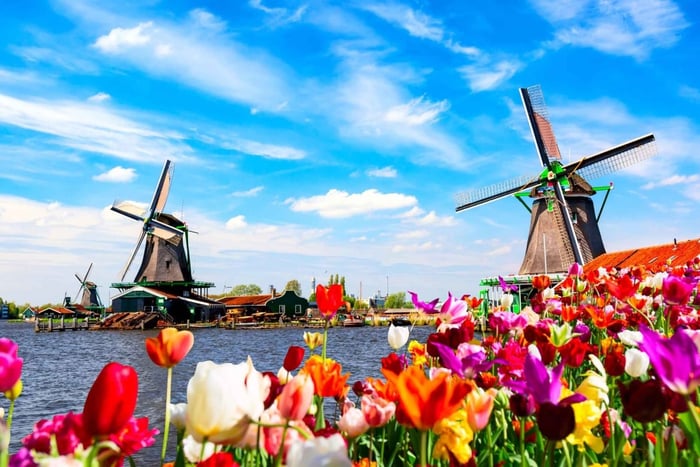 Amsterdam: Zaanse Schans, Windmühlen & Volendam – private Tour