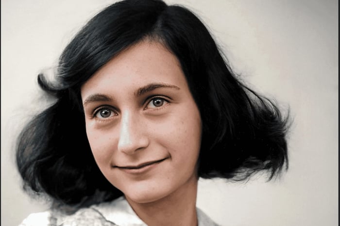 Anne Frank & World War II Small Group Walking Tour