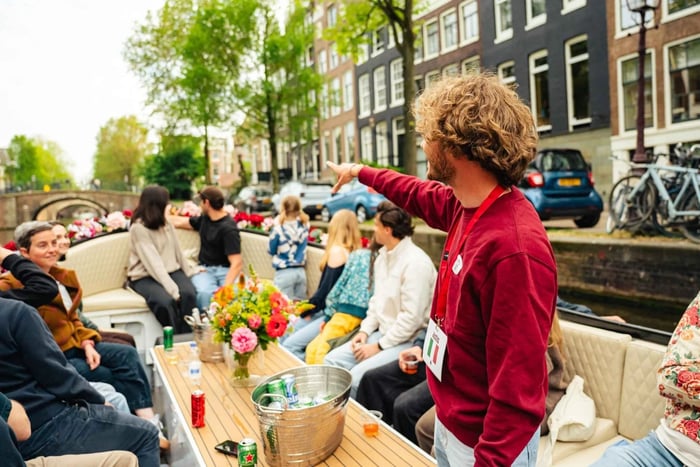 Amsterdam : croisière sur les canaux en italien avec guide de la région
