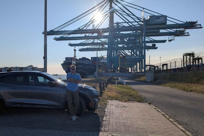 Amberes: tour privado por el puerto con guía experto y coche
