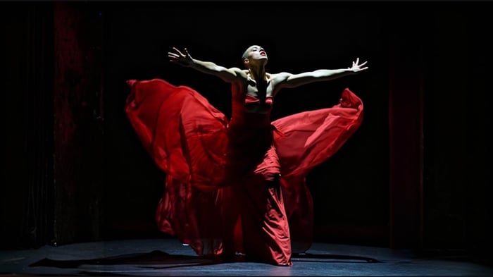 Isabelle Beernaert - ROUGE