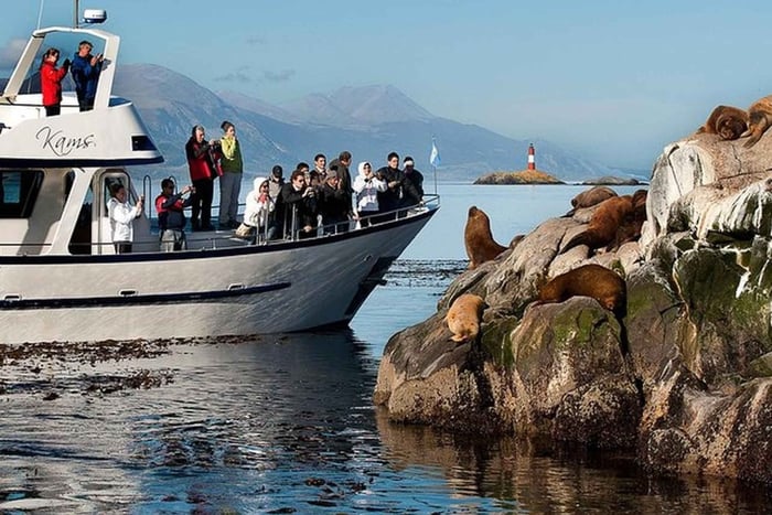 Canal Beagle en yacht avec mini-trekking