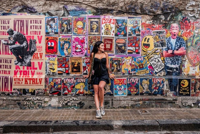 Buenos Aires: Private Walking Tour with Professional Photos