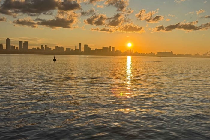 Buenos Aires: Crucero al atardecer por Puerto Madero con barra libre
