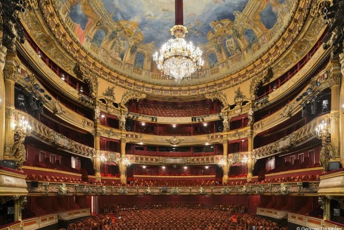 Buenos Aires: Skip-the-Line Colon Theater and Palaces Tour