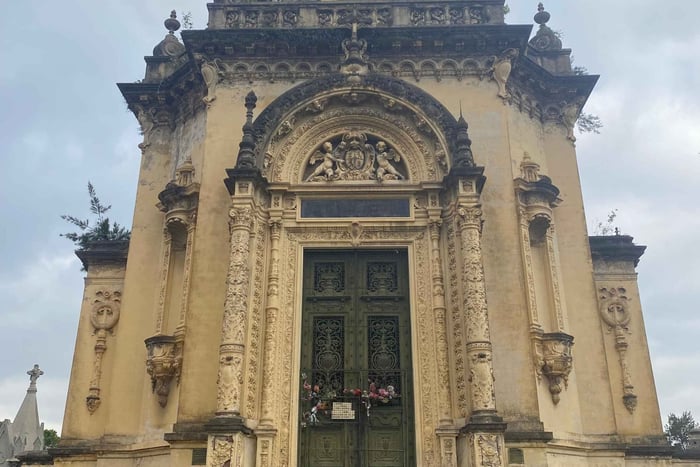 Cimitero di Chacarita: visita guidata per l'autentica fantasia funeraria