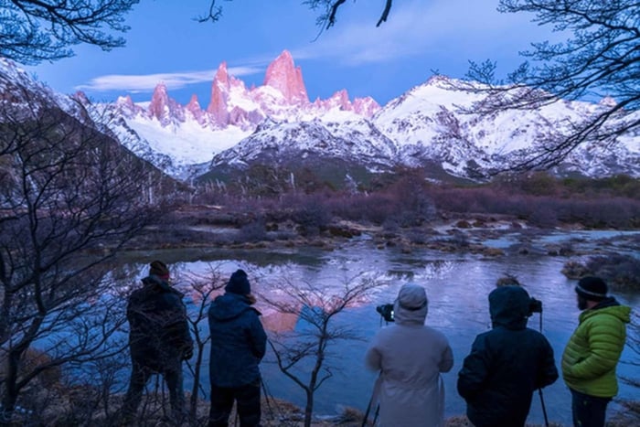 Senderismo nocturno en Chaltén: experiencia al amanecer en el Fitz Roy