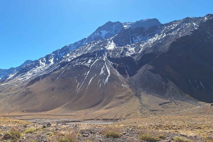 From Mendoza: Andes High Mountain Full-Day Tour