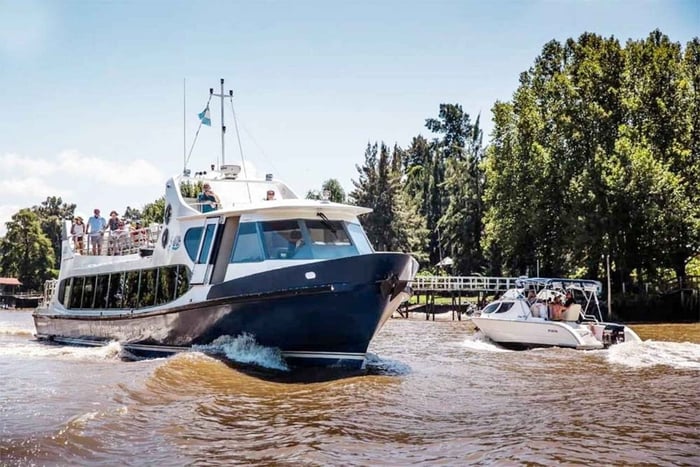 Full Day City Tour Buenos Aires, Recoleta Cemetery and Tigre