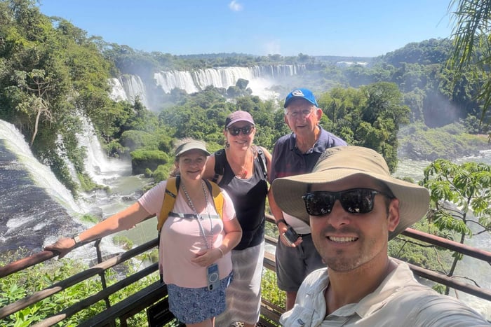 Chutes d'Iguazú : visite privée d'une journée des deux côtés, brésilien et argentin