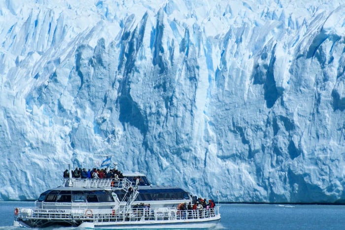 Perito Moreno Glacier 1 hr. Boat from Glaciers National park