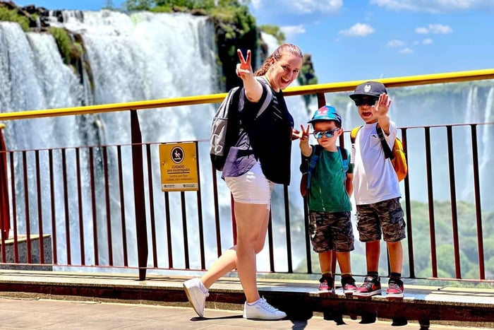 Tour privado de 1 o 2 días: explora ambos lados de las cataratas del Iguazú