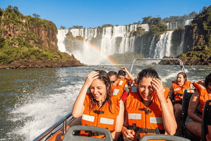 Puerto Iguazú : chutes argentines et bateau