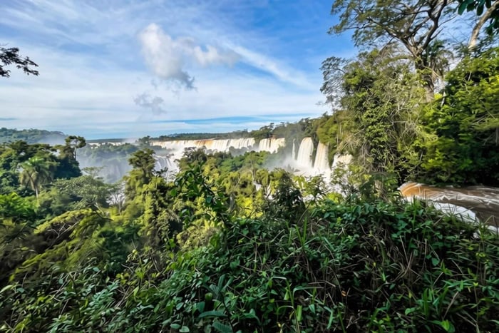 Puerto Iguazú : chutes d'Iguazú côté argentin