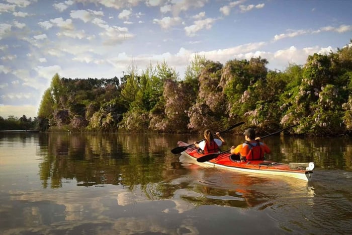 Tigre, Delta, El Dorado Half-Day Kayak Trip with snacks
