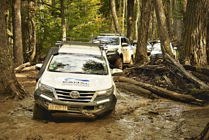 Ushuaia: Off-Road 4X4 Lakes Tour