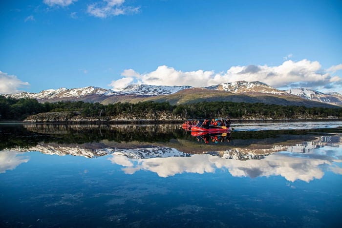 Ushuaia: Tierra del Fuego Trekking and Canoeing Day Trip