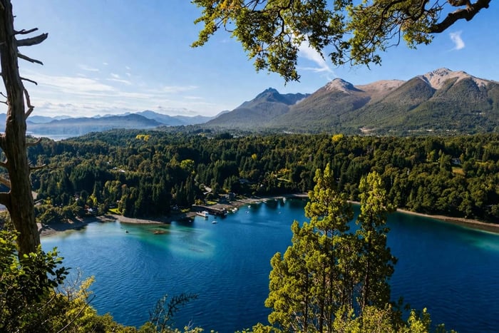 Villa La Angostura: Guided Tour through the Garden of Patagonia