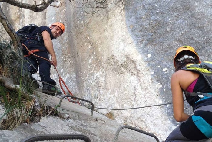 La Hermida: Via ferrata Los Puentes e Cueva Piloña