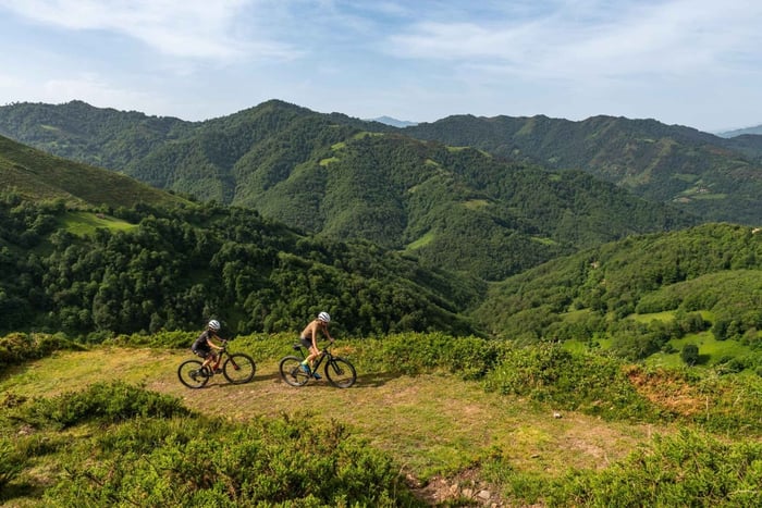 Personalized MTB route in Asturias with a world cyclo-cross champion