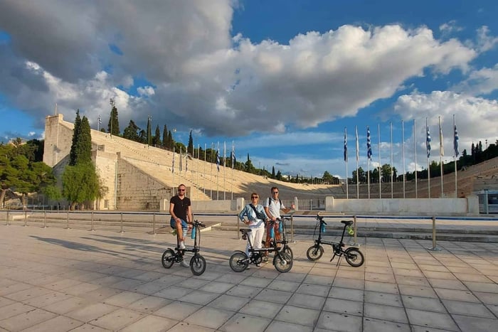 Athen: Oppdag byen – privat el-sykkelomvisning