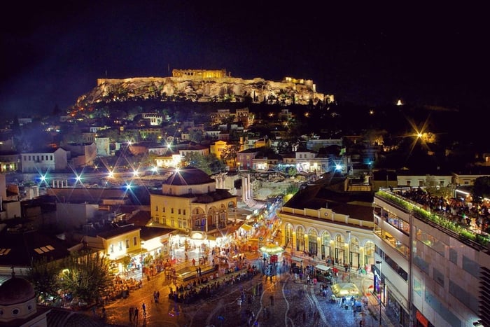 Athen: Aftentur til fods om natten