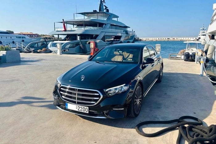 Private Transfer between Piraeus Port and Athens City Center