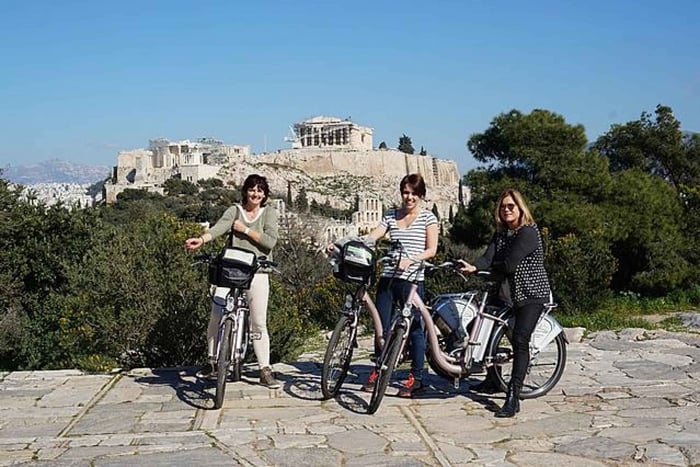Atenas histórica: Tour em pequenos grupos de bicicleta eléctrica