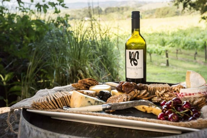Auckland: Luxury Matakana Private Food, Art and Wine Tour