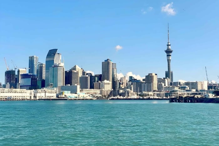 Auckland: Scenic Harbour Cruise with Live Commentary