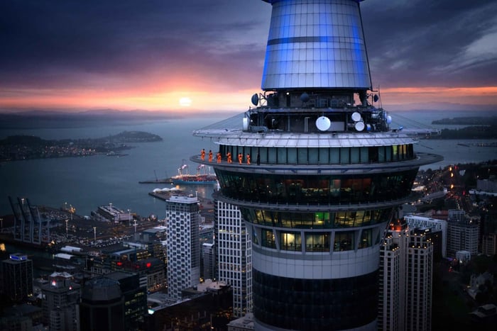 Auckland: SkyWalk with Sky Tower Entry Ticket