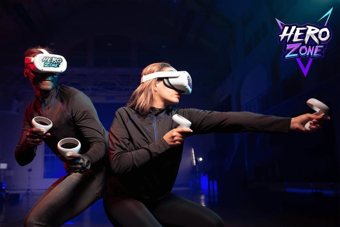 Takapuna: Free-Roaming Virtual Reality Multiplayer
