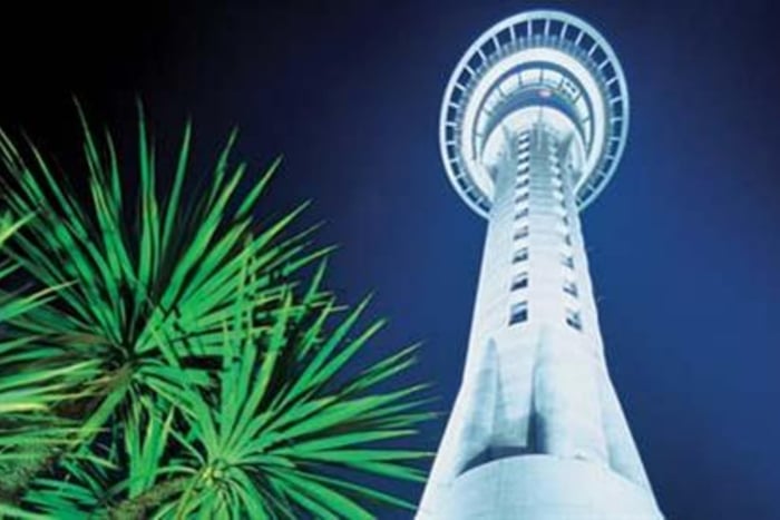 Auckland City Highlights & Sky Tower Tour