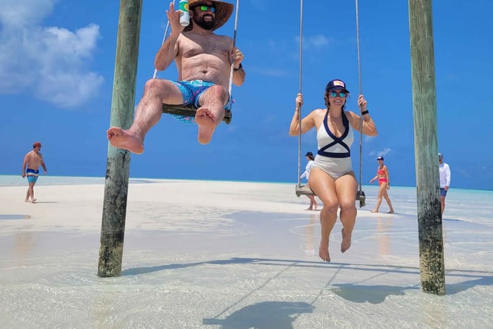 Eleuthera: Boat adventure with photographer