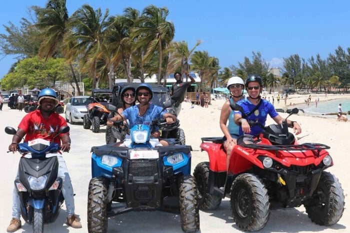Halvdagsutflykt med ATV i Nassau: Med gratis prover och upphämtning