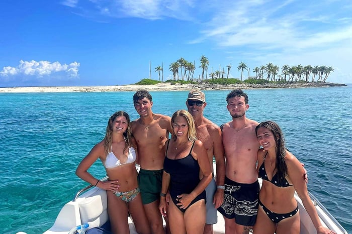 Nassau: Snorkeling, Turtles, and Pig Beach Boat Tour