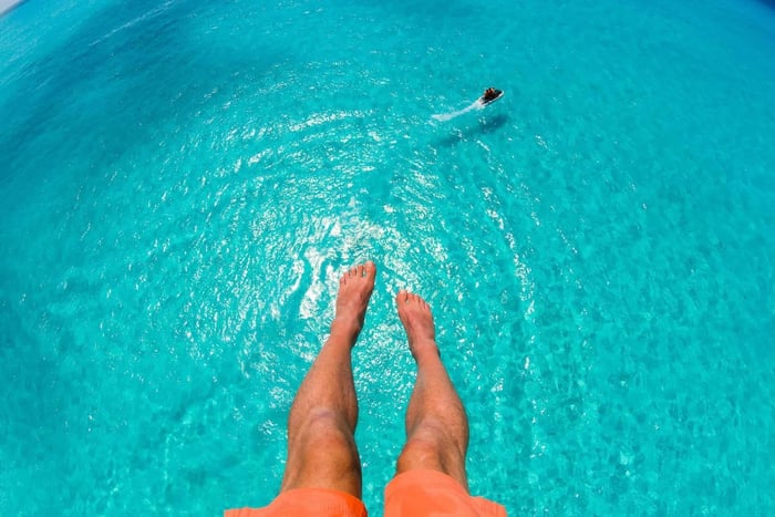 Parasail Over Koolstrand