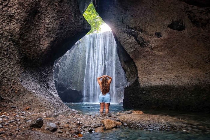 Bali Cave Waterfall to Cave Temple – A Perfect Balanced Day