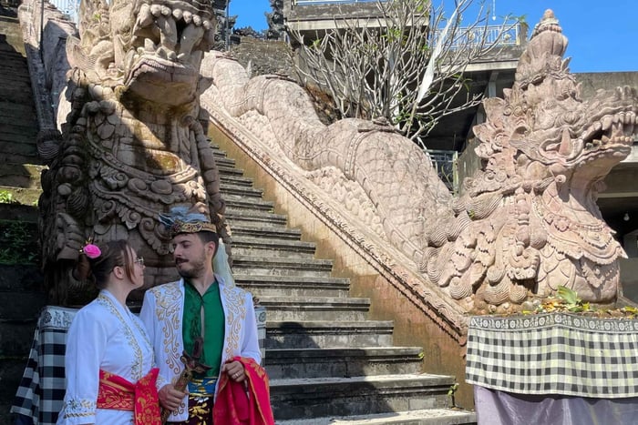 Bali: Lemukih Spiritual Healing Tour with Guide