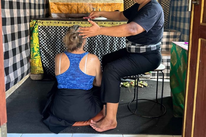 Balinese Spiritual Cleansing by a Traditional Method
