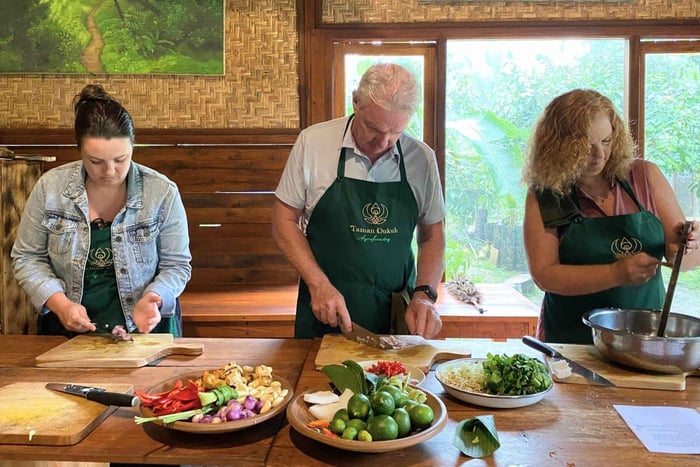 Desde Clase de cocina en la granja ecológica de Ubud