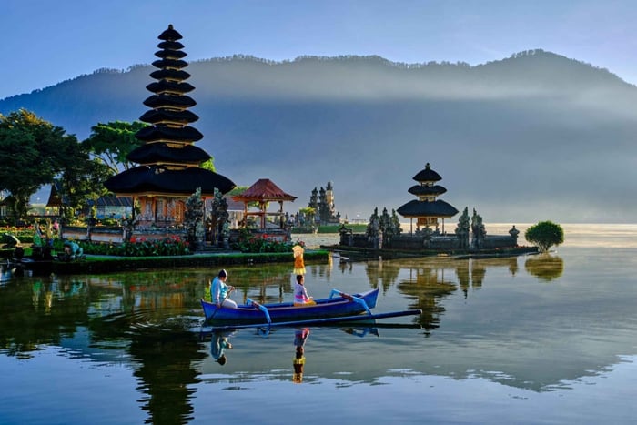 Half-Day Tour UNESCO Sites Ulun Danu and Jatiluwih