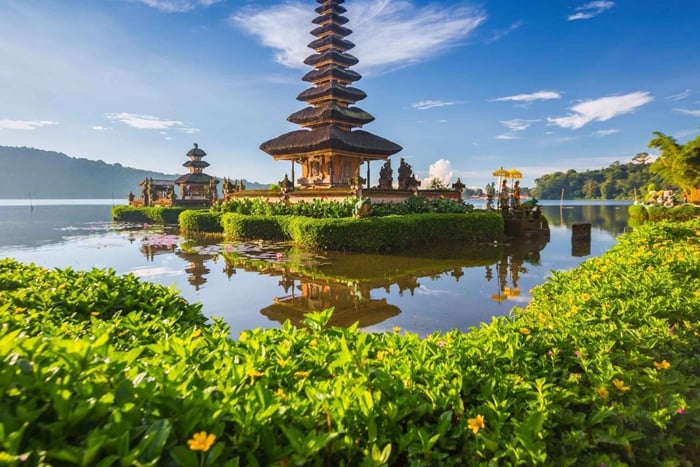 Бали: Jatiluwih, Ulun Danu Beratan, Handara и Leke Leke ...