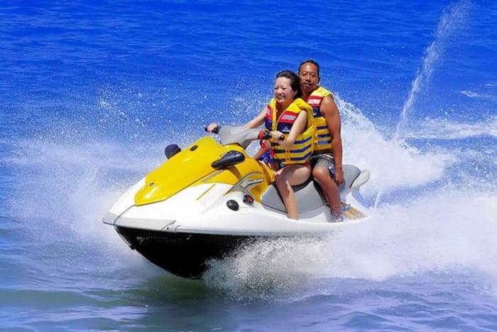 Tur med jetski, GWK, Melasti-stranden og kecak-dans