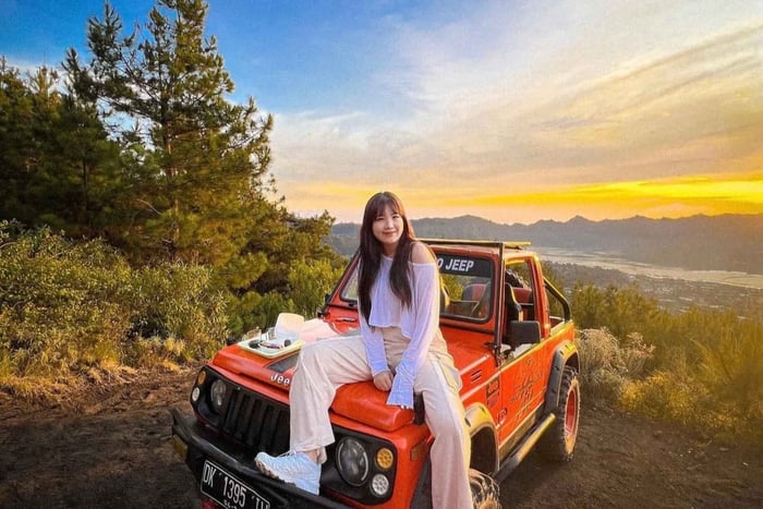 Soloppgangstur med jeep på Mount Batur og høydepunkter i Ubud