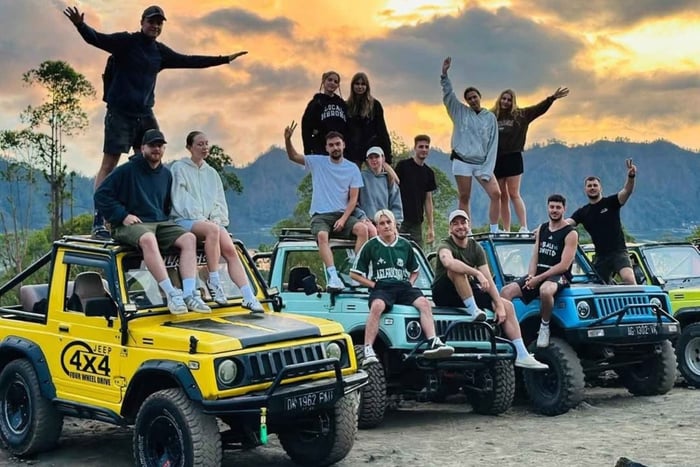 Jeep-avontuur zonsopgang Gunung Batur, warmwaterbron en ontbijt, alles inbegrepen