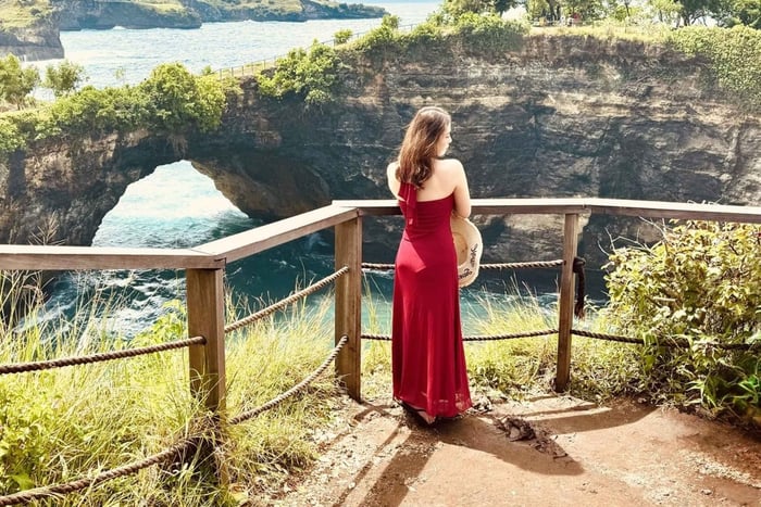 Nusa Penida: Day Trip with Various Pickup & Admission