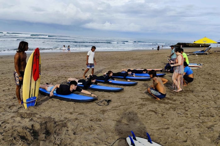 Private Surf Lesson with Local Instructor