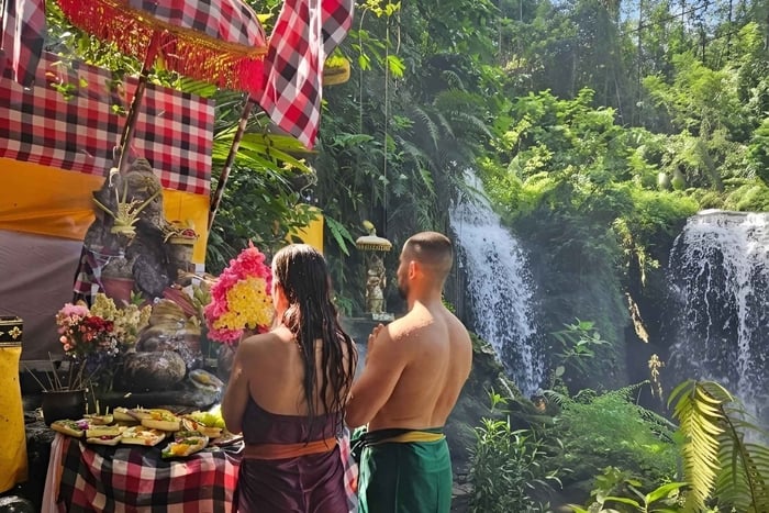 Purifying Cleansing Melukat & Spiritual Tour