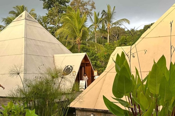 Taman Beji Griya : Melukat Ceremony, Sound Healing & Massage